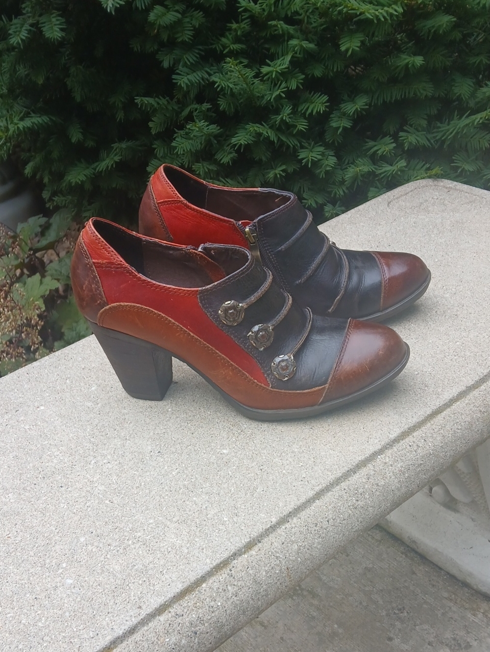 L'Artiste by Spring Step "Greentea" leather shooties/ankle booties Sz 40(9)